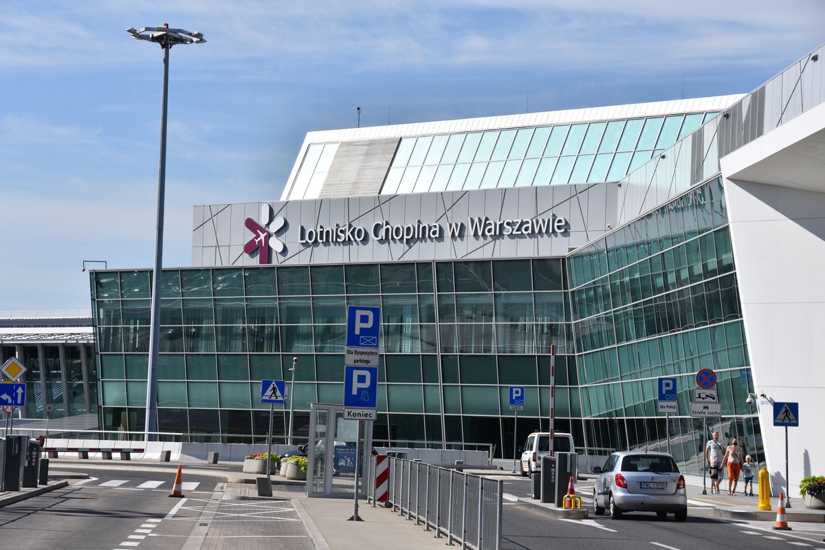 Lotnisko F. Chopina w Warszawie to największy port lotniczy w kraju 