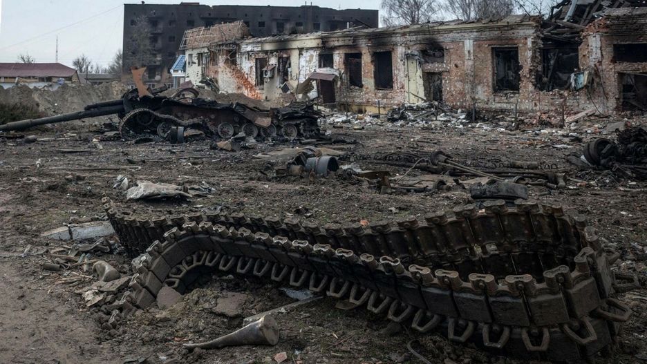 Wojna w Ukrainie - inne miastaThis handout photograph released by the General Staff of the Armed Forces of Ukraine on March 27, 2022 shows Russian tank destroyed following a battle in the town of Trostyanets, Sumy region. (Photo by Handout / General Staff of the Armed Forces of Ukraine / AFP) / RESTRICTED TO EDITORIAL USE - MANDATORY CREDIT "AFP PHOTO/ GENERAL STAFF OF THE ARMED FORCES OF UKRAINE" - NO MARKETING - NO ADVERTISING CAMPAIGNS - DISTRIBUTED AS A SERVICE TO CLIENTSHANDOUT