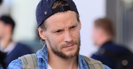 Sebastian Fabijański marzy o związku bez zobowiązań. Z zamożną dziewczyną...