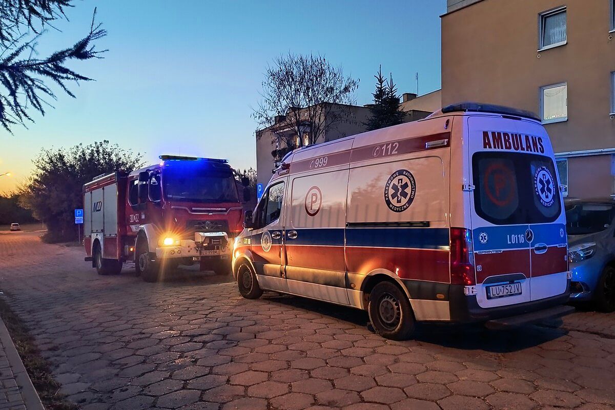 Interwencja służb ratunkowych przy ul. Rozdroże