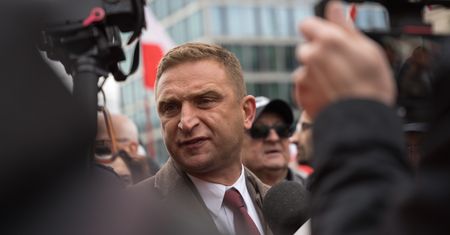 Fundacja ludzi Bąkiewicza, KAS i duże pieniądze
