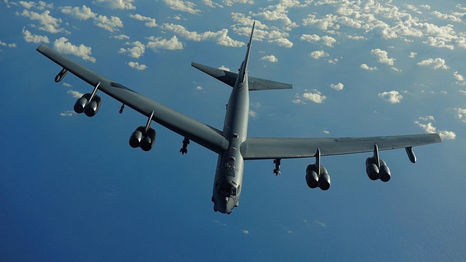 Samolot B-52H - dobrze widoczne osiem silników samolotu