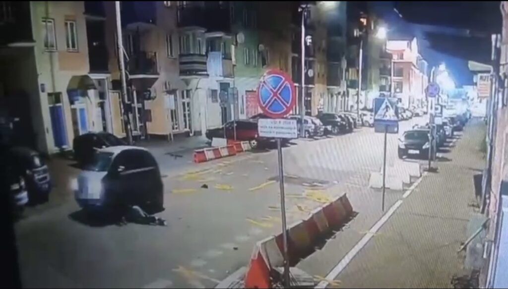 Warszawa: 80-latek potrącił pieszego, przejechał po nim i odjechał