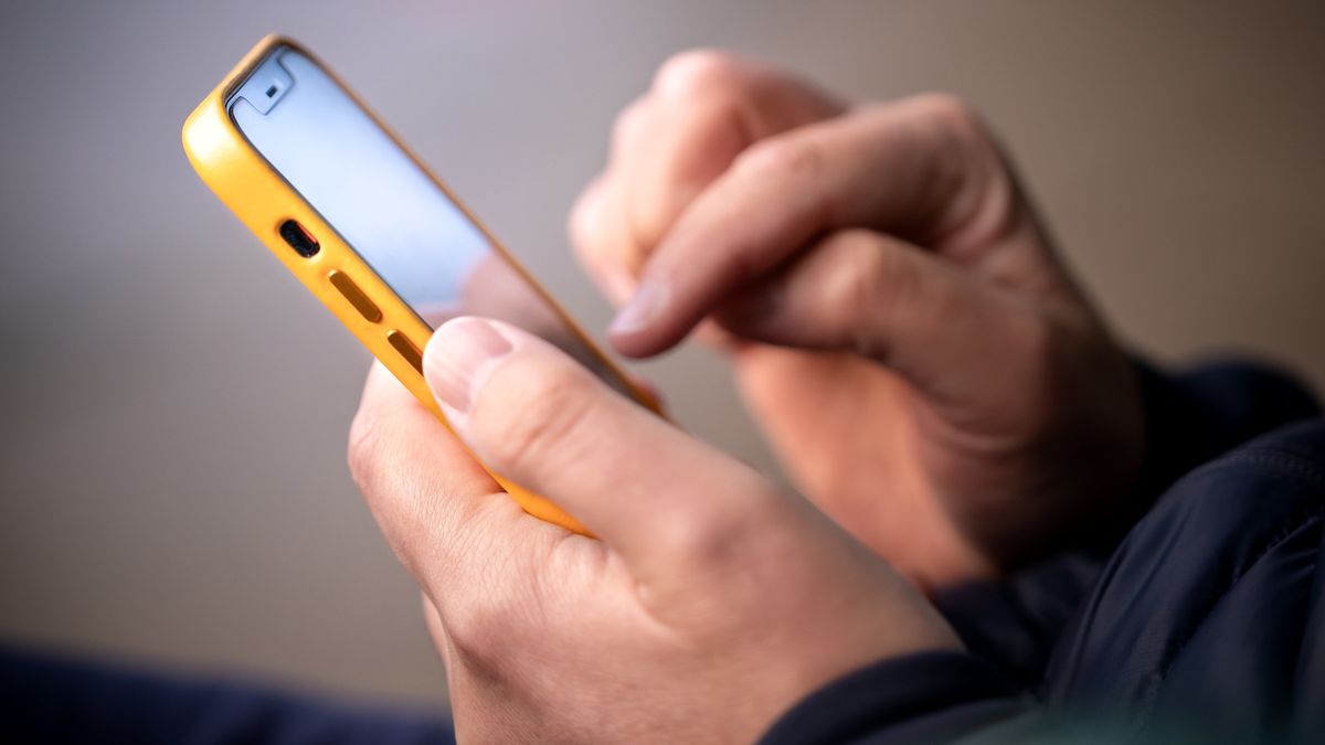 Telefon z nieznanego numeru. Jak ustrzec się przed problemami?