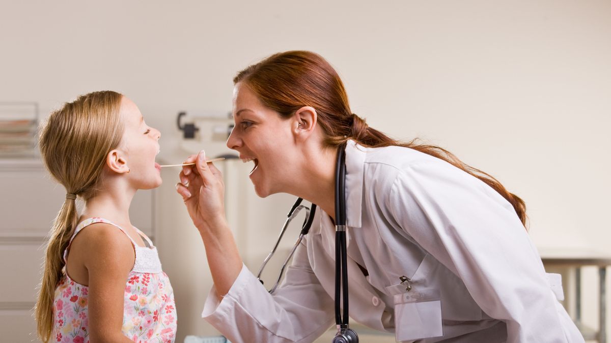 Trzeci migdał u dziecka. Kiedy trzeba go usunąć?