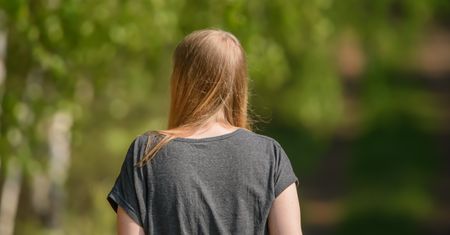 20-latka sprzedaje dziewictwo za 100 tysięcy euro, by spłacić długi