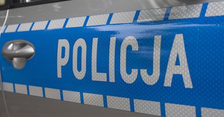 Potrącił sąsiada i chciał zaatakować tłuczkiem do mięsa. Usłyszał zarzuty