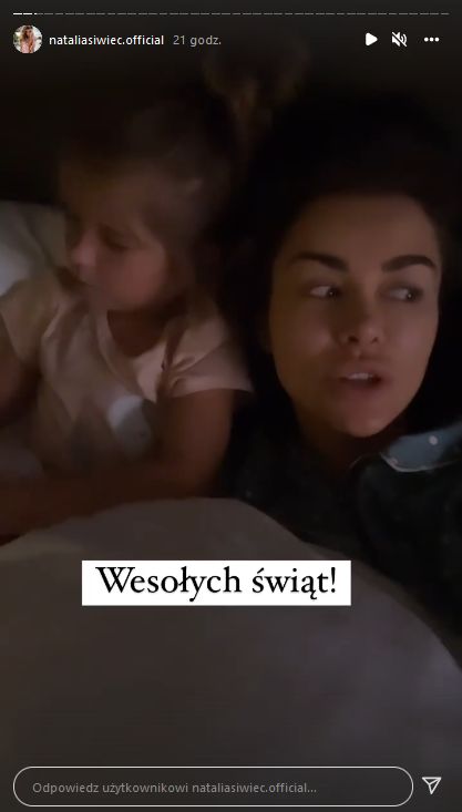 Natalia Siwiec czeka z Mią na Mariusza