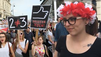 Kolejne protesty przed Pałacem Prezydenckim! "Przyszliśmy, żeby walczyć tutaj o wolności i równość"