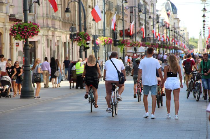 Eurostat podał dane za 2025 r. Polska na końcu rankingu turystycznego