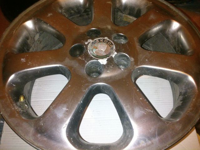 Jak odświeżyć alufelgi - poradnik 3