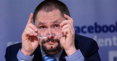 Terlikowski cieszy się z porodu 13-latki: "DOBRZE SIĘ STAŁO! Na wychowanie mogą zdecydować się dziadkowie"