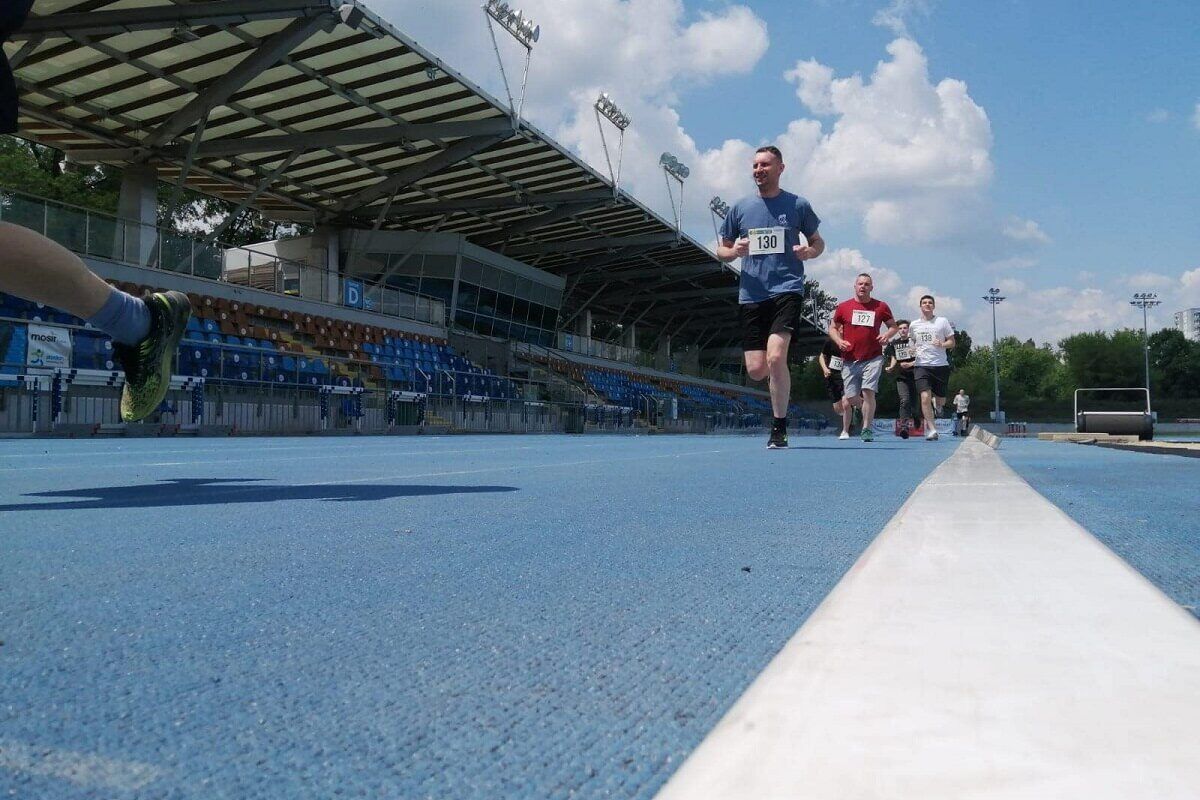 Test Coopera na stadionie lekkoatletycznym w Lublinie