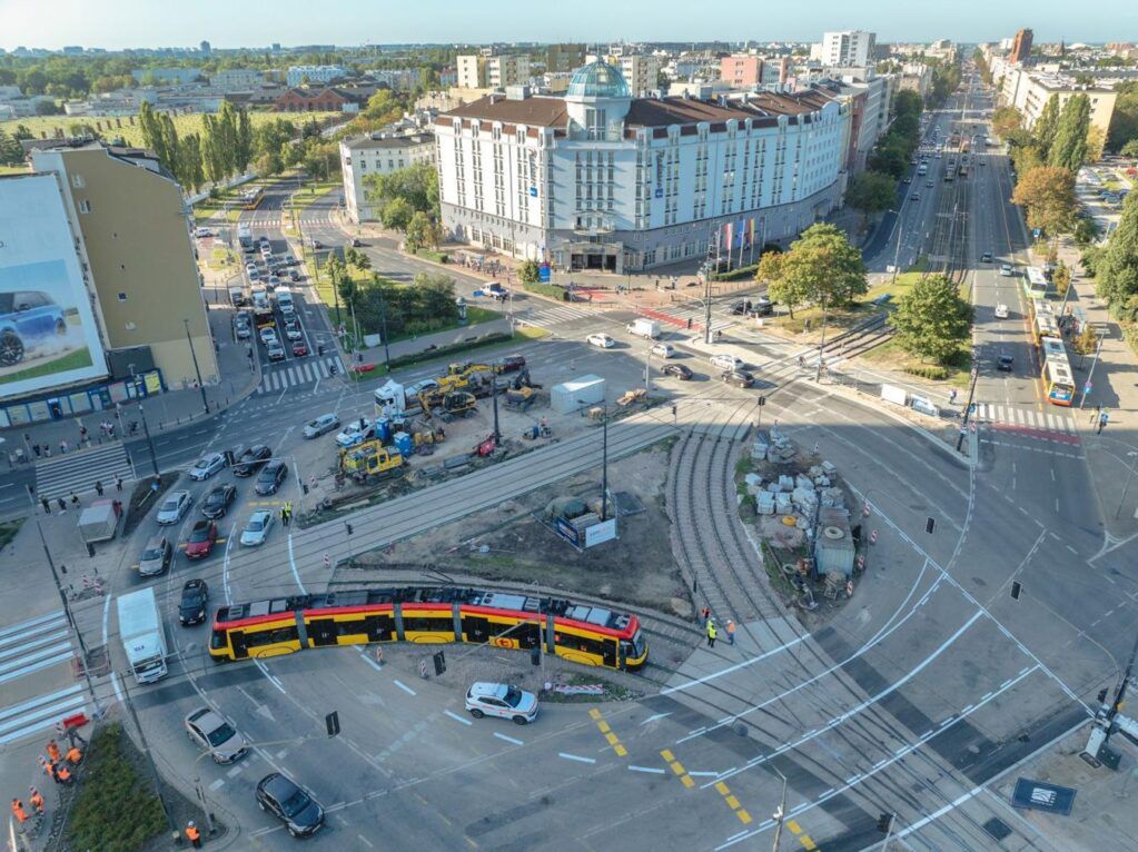 Warszawa: Remont torowiska na Placu Zawiszy wykonany w rekordowym czasie