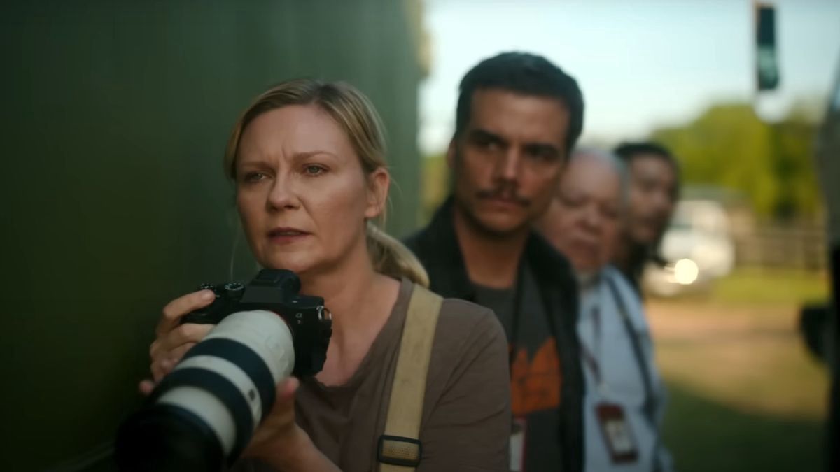 Kirsten Dunst zagrała fotoreporterkę w "Civil War"