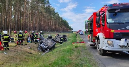 Koszmarne zderzenie. S3 stoi, w akcji dwa śmigłowce