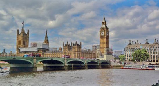 Brexit bez wpływu na ceny połączeń komórkowych. Polscy operatorzy nie wprowadzą zmian do końca 2020 roku