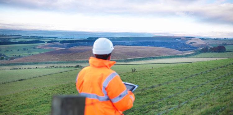 Orange Polska wykorzystuje energię ze źródeł odnawialnych