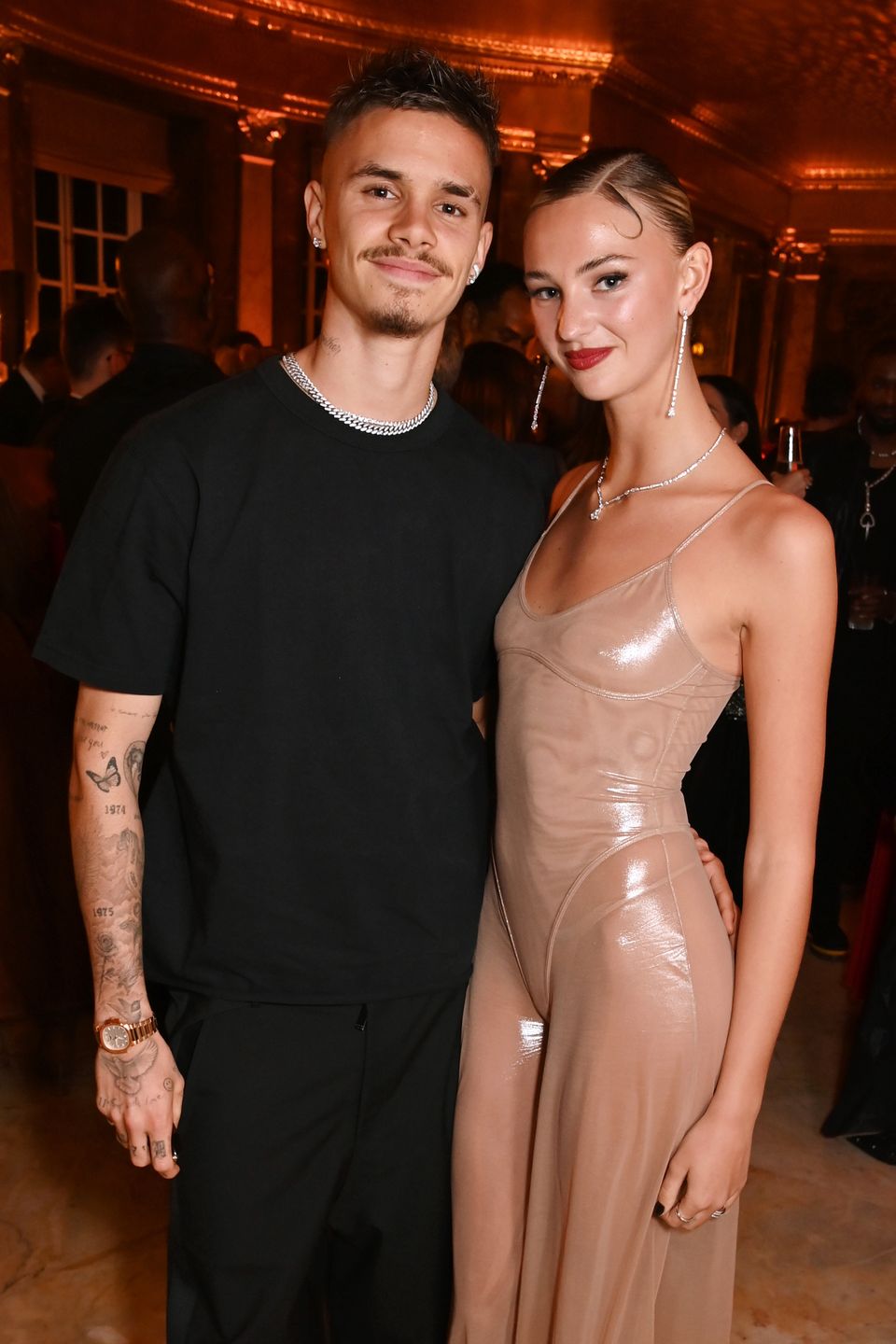 Romeo Beckham, Mia Regan