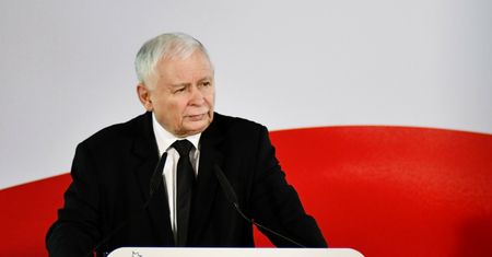 Powrót Kaczyńskiego. "To zostawia Morawieckiemu"