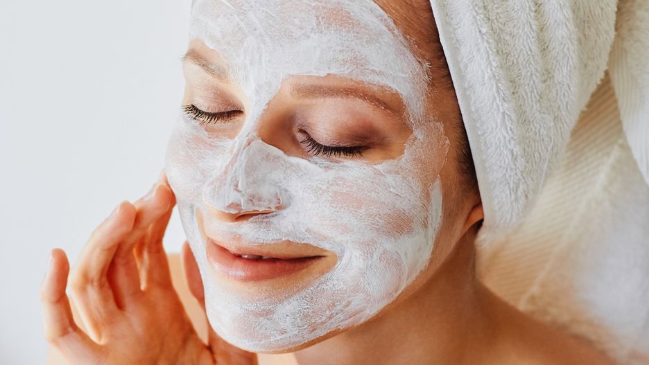 Jeśli twój ulubiony krem nie działa, możliwe, że przyda się staranny peeling