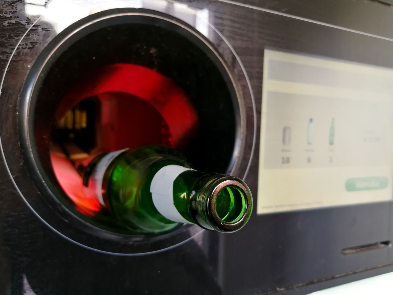 Oddał ponad 1000 butelek i puszek. Padł nowy rekord