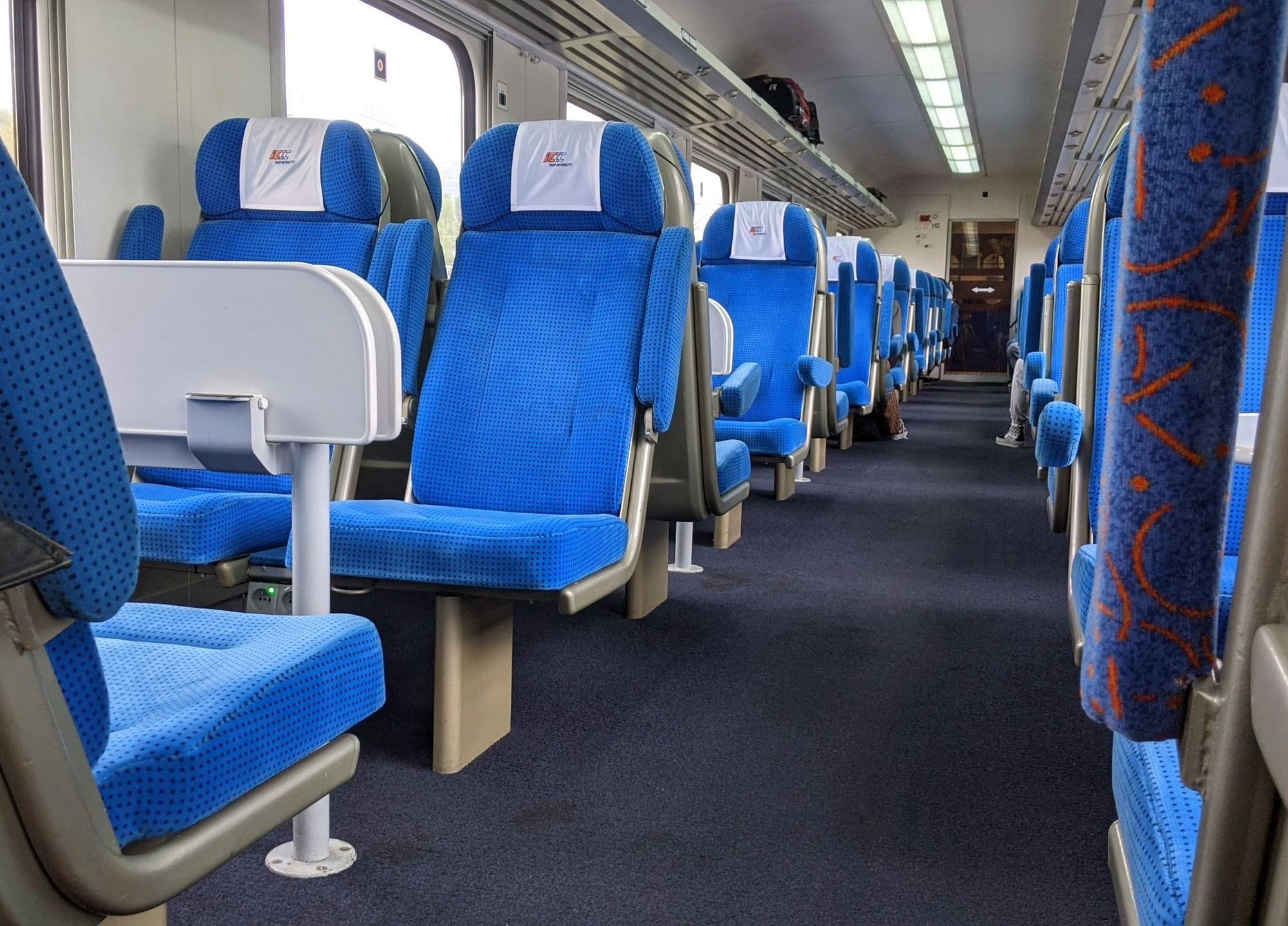wnętrze pociągu PKP