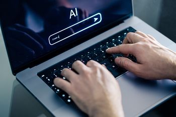 Laptopy, tablety i laboratorium AI. Szykują się zmiany w łęczyckich podstawówkach