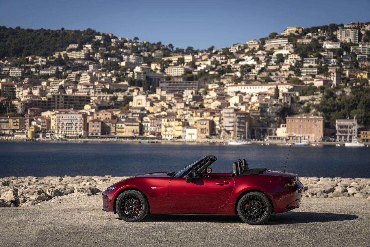  Mazda MX-5