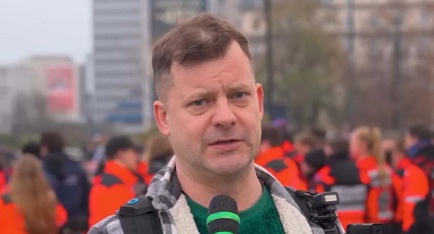 Współtwórca Pyta.pl w kanale Karnowskiego, Adamczyka i Tulickiego