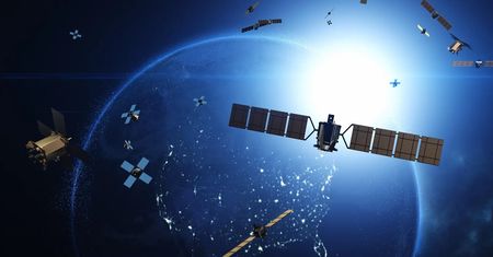 Chcą budować satelity z innych satelitów. Czas na orbitalny recykling