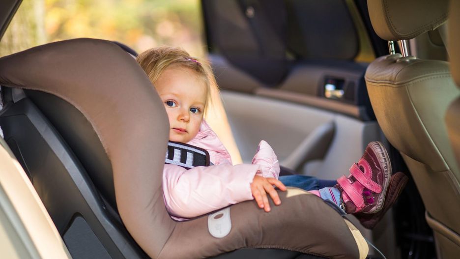 Foteliki samochodowe siedliskiem bakterii 