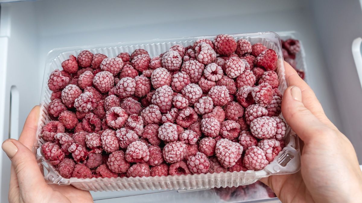 Uważaj, by mrożone maliny nie zmieniły się w bryłę