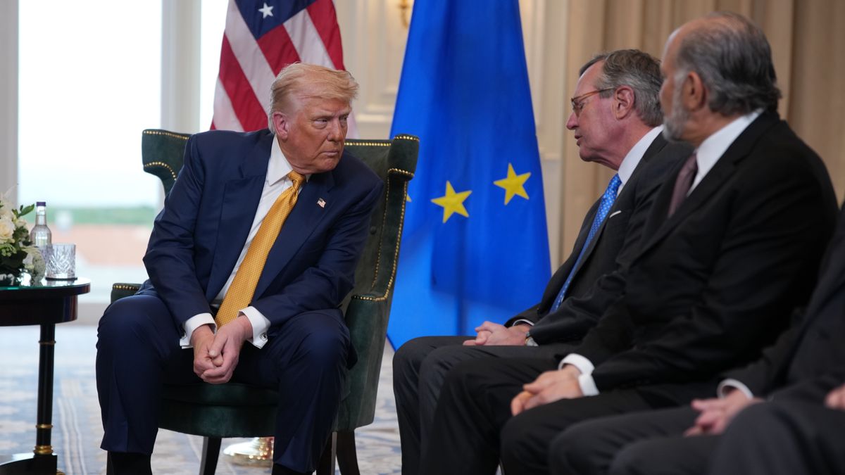 TURNBERRY, SCOTLAND - JULY 27: U.S. President Donald Trump speaks during a meeting with President of the European Commission Ursula von der Leyen at Trump Turnberry golf club on July 27, 2025 in Turnberry, Scotland. U.S. President Donald Trump is visiting his Trump Turnberry golf course, as well as Trump International Golf Links in Aberdeenshire, during a brief visit to Scotland from July 25 to 29. (Photo by Andrew Harnik/Getty Images)