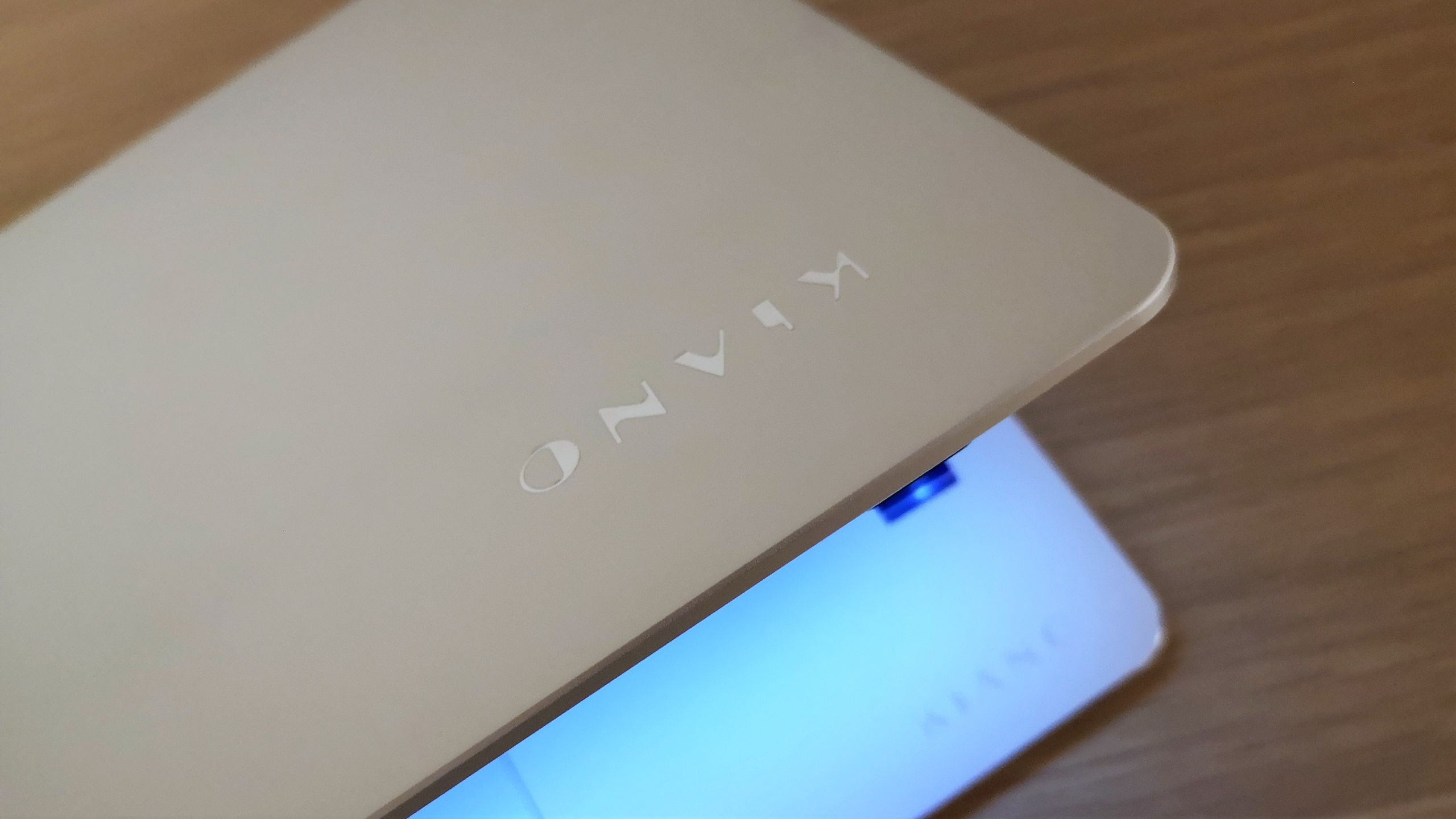 Kiano Elegance 14.2 Pro – test lekkiego laptopa z zestawem programów dla firm 13