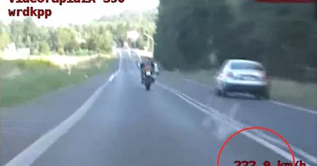 Szalona ucieczka motocyklisty. Policja pokazała nagranie