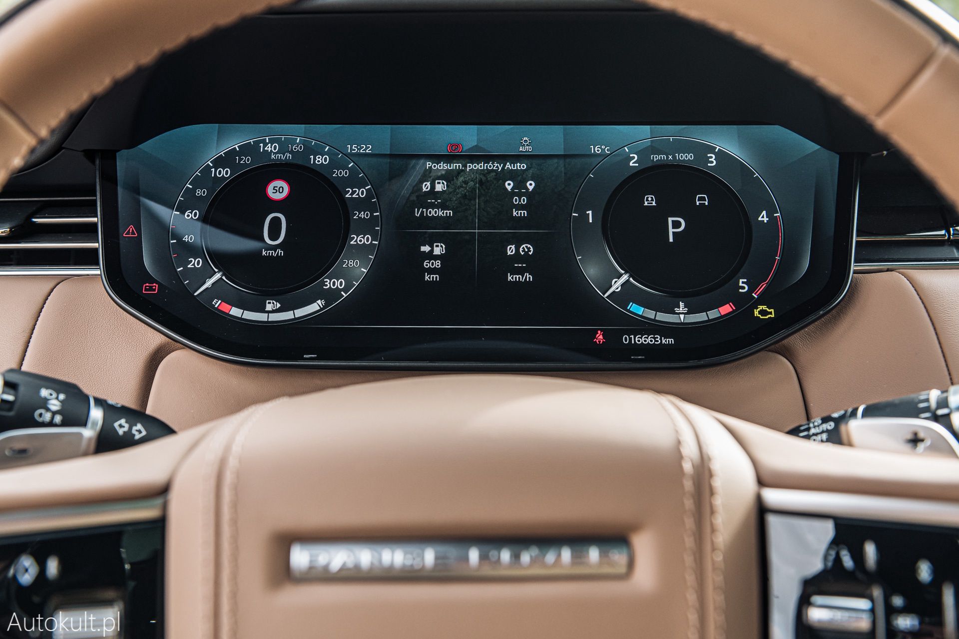 Range Rover (2022) vs Bentley Bentayga S (2022) vs Mercedes-Maybach GLS 600 (2022)