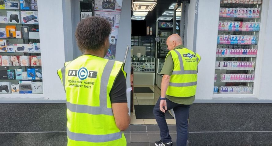 Pirackie usługi IPTV sprzedawano w sklepach stacjonarnych