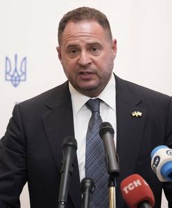 Jermak zrezygnował ze stanowiska. Zapowiedział wyjazd na front