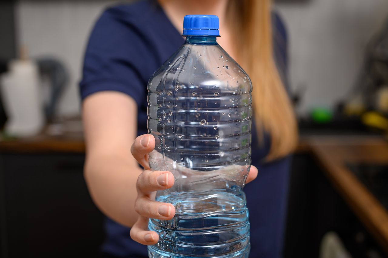 Kaucja od butelki plastikowej. W październiku zmiany w sklepach