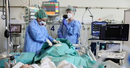 Nawet 100 tys. nowych zgonów. Niepokojące prognozy z Niemiec