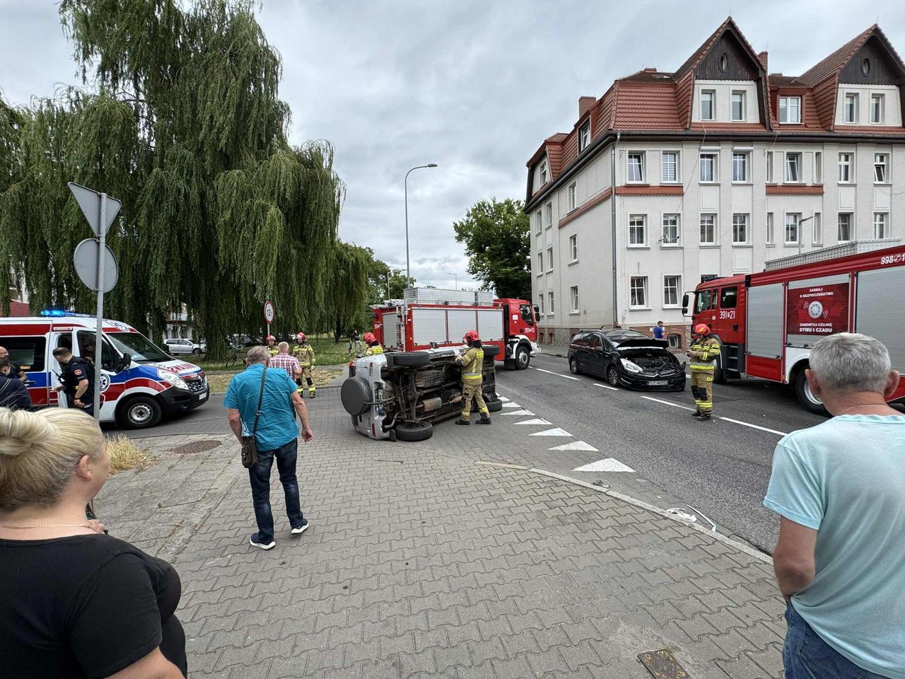 Poważna kraksa w Słubicach. Droga jest zablokowana