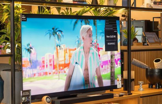 Samsung nawiązuje współpracę w Warner Bros. Efekt: zwiastuny jakości 8K w sklepowych witrynach