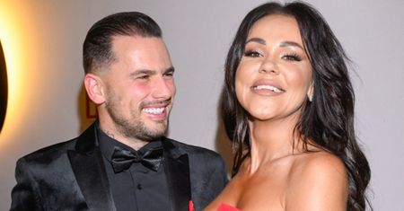 Sylwia Bomba pokazuje poranne PRZYTULANKI Grzegorza Collinsa z jej córką. "Ktoś mi chłopaka zabiera" (FOTO)