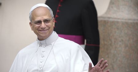 Tego jeszcze nie było. Papież nie będzie mieszkał sam