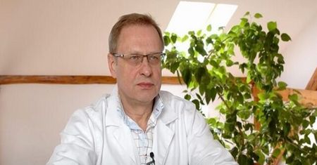 Dr Bodnar o amantadynie. Padły kontrowersyjne słowa ws. nowej mutacji