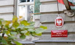 Dyrekcja więzienia pomagała osadzonym? Sześciu pracowników z zarzutami