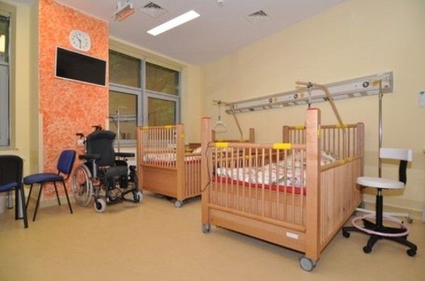 Dobra wiadomość z Kliniki Budzik. Wybudzono nastoletnią Anię