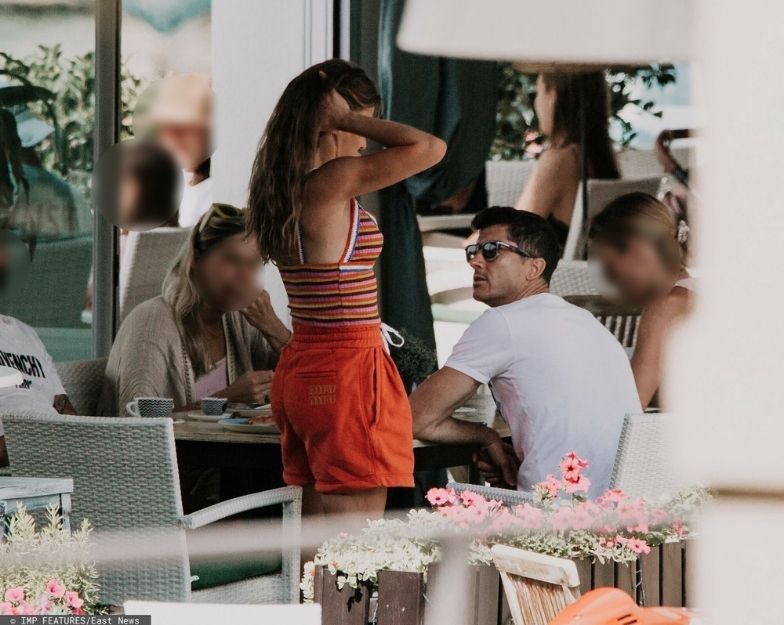 Anna i Robert Lewandowscy relaksują się w restauracji na Majorce