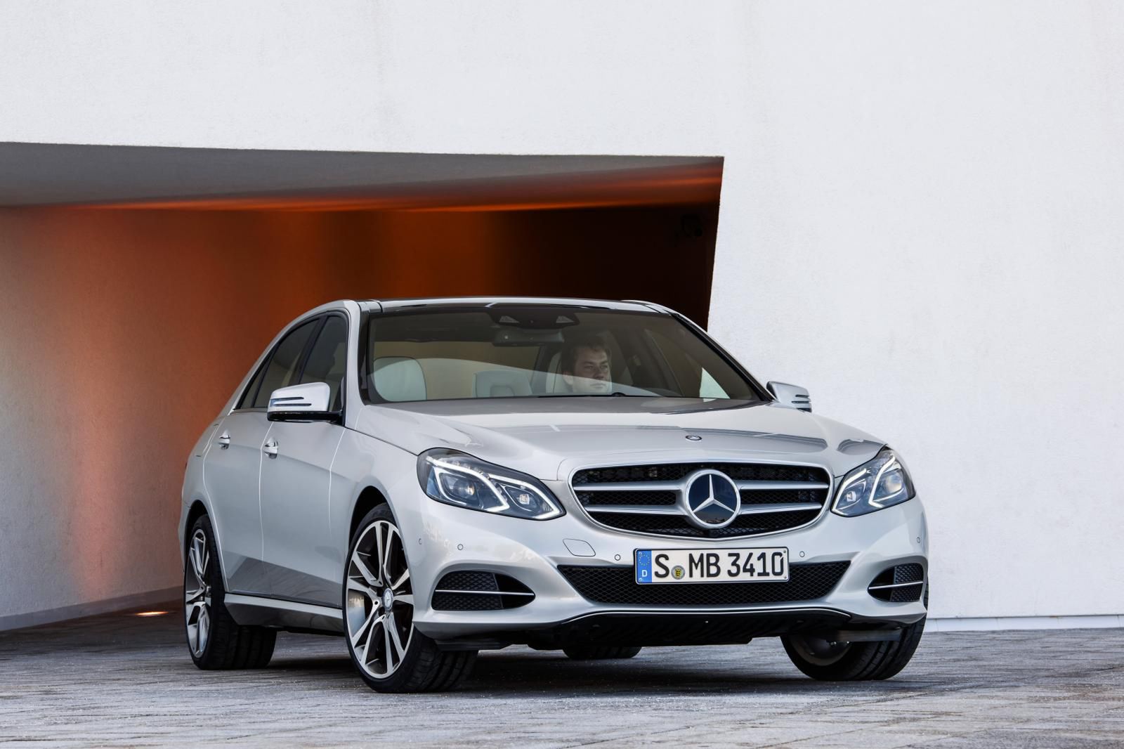 2014 Mercedes-Benz Klasy E [galeria] 16